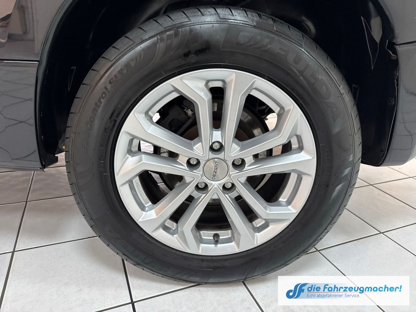 Fahrzeugabbildung Suzuki Grand Vitara 2.4 VVT Comfort Navi Xenon Sperrdif