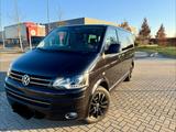 Volkswagen T6 Multivan - Highline 4Motion - Volleder - Volkswagen T6 Multivan mit Diesel-Antrieb: Automatik