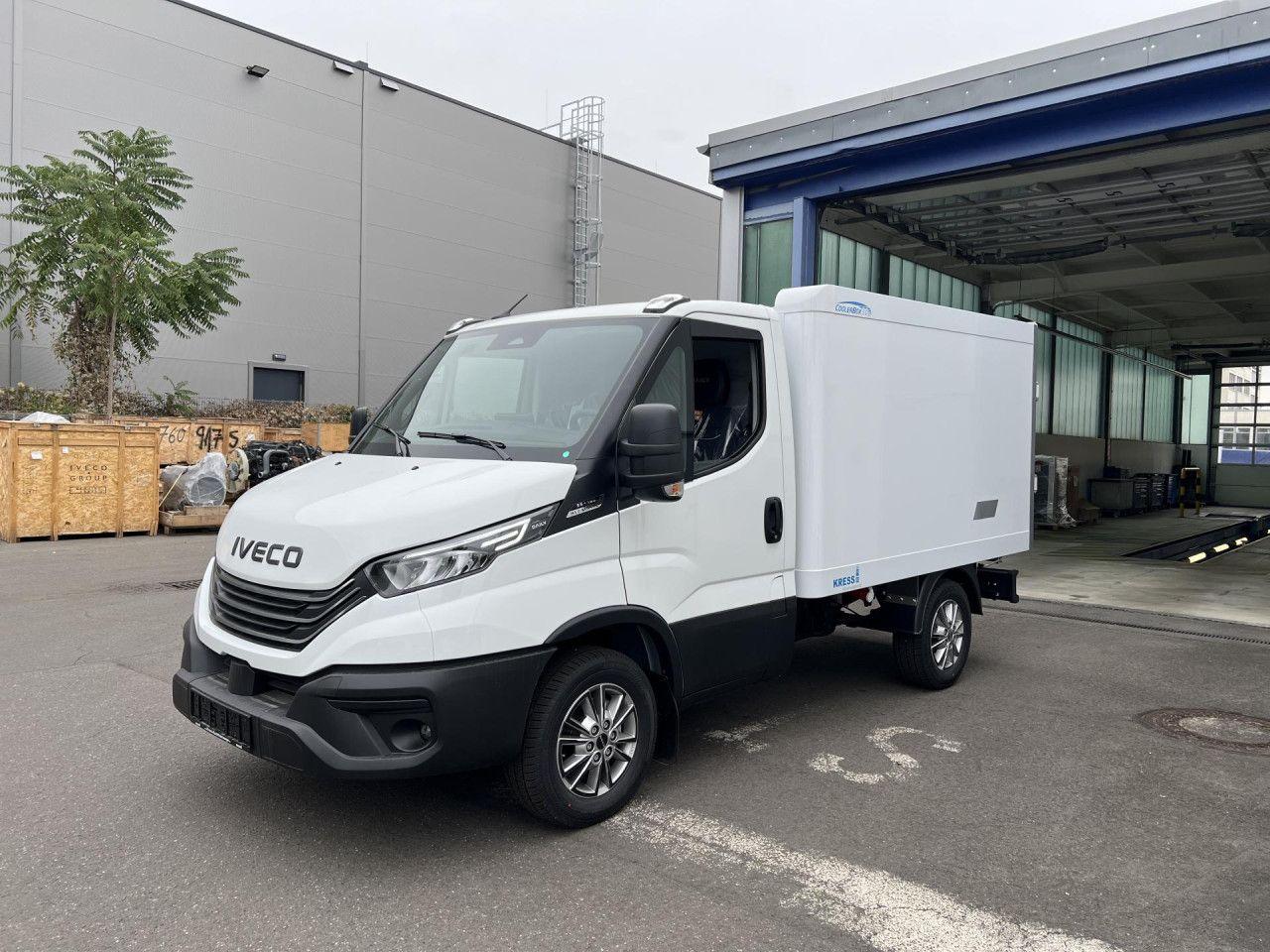 Iveco Daily Tiefkühl Dönerkoffer 35S16BA8