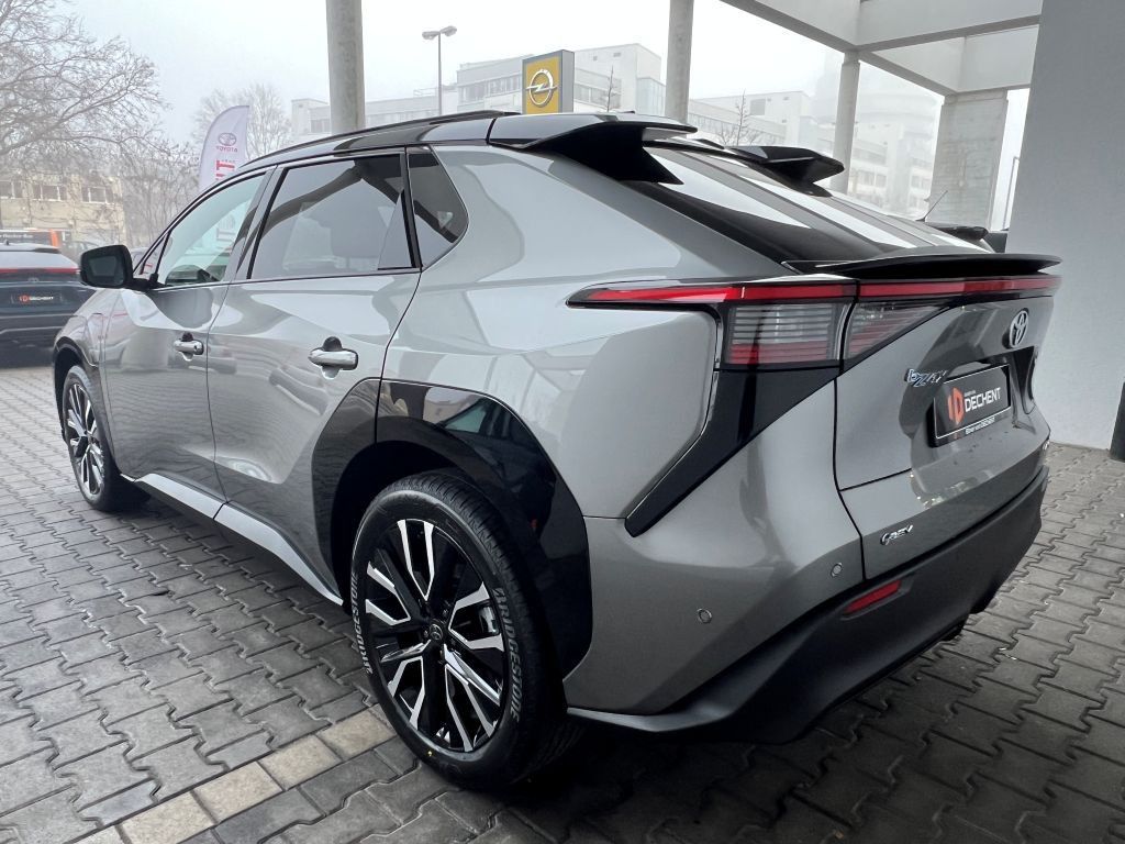 Fahrzeugabbildung Toyota bZ4X AWD Lounge 360,KlimaA,LED,Navi,SHZ,SoundSys