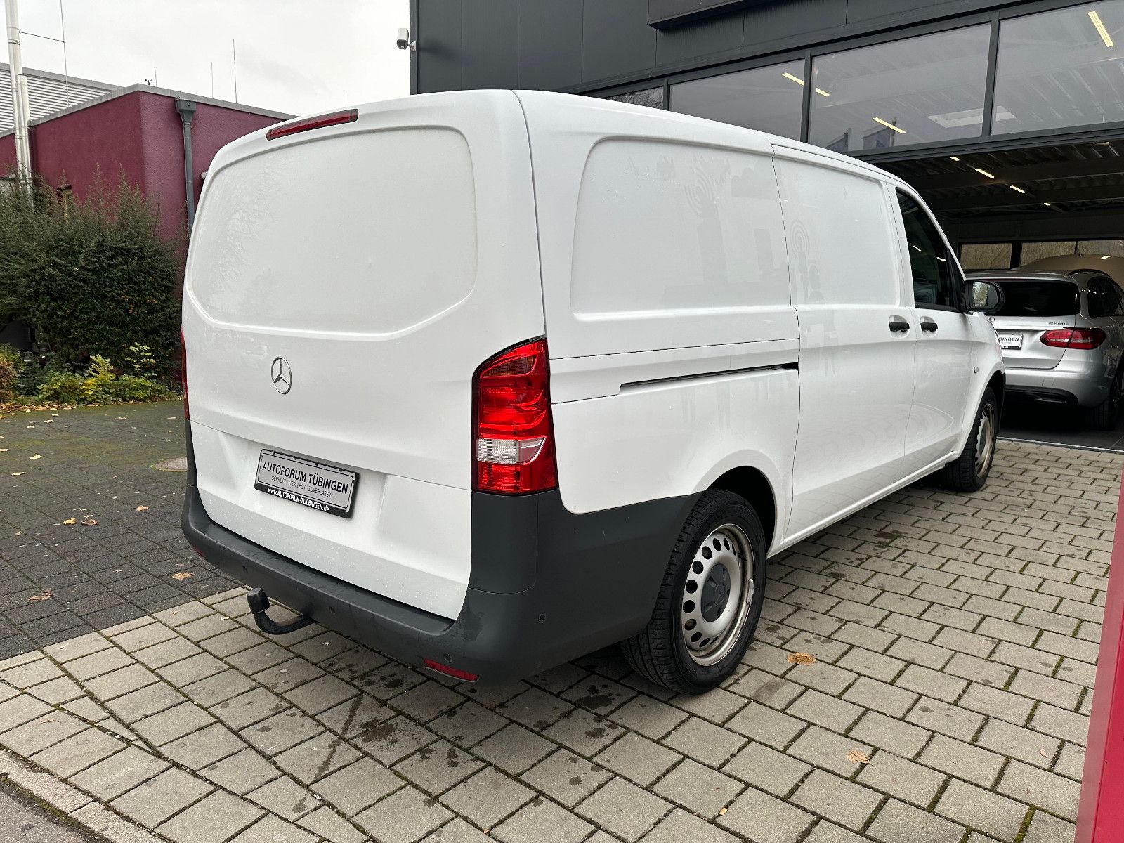 Fahrzeugabbildung Mercedes-Benz VITO 4Matic LANG*NAVI*KLIMA*AHK*SORTIMO*