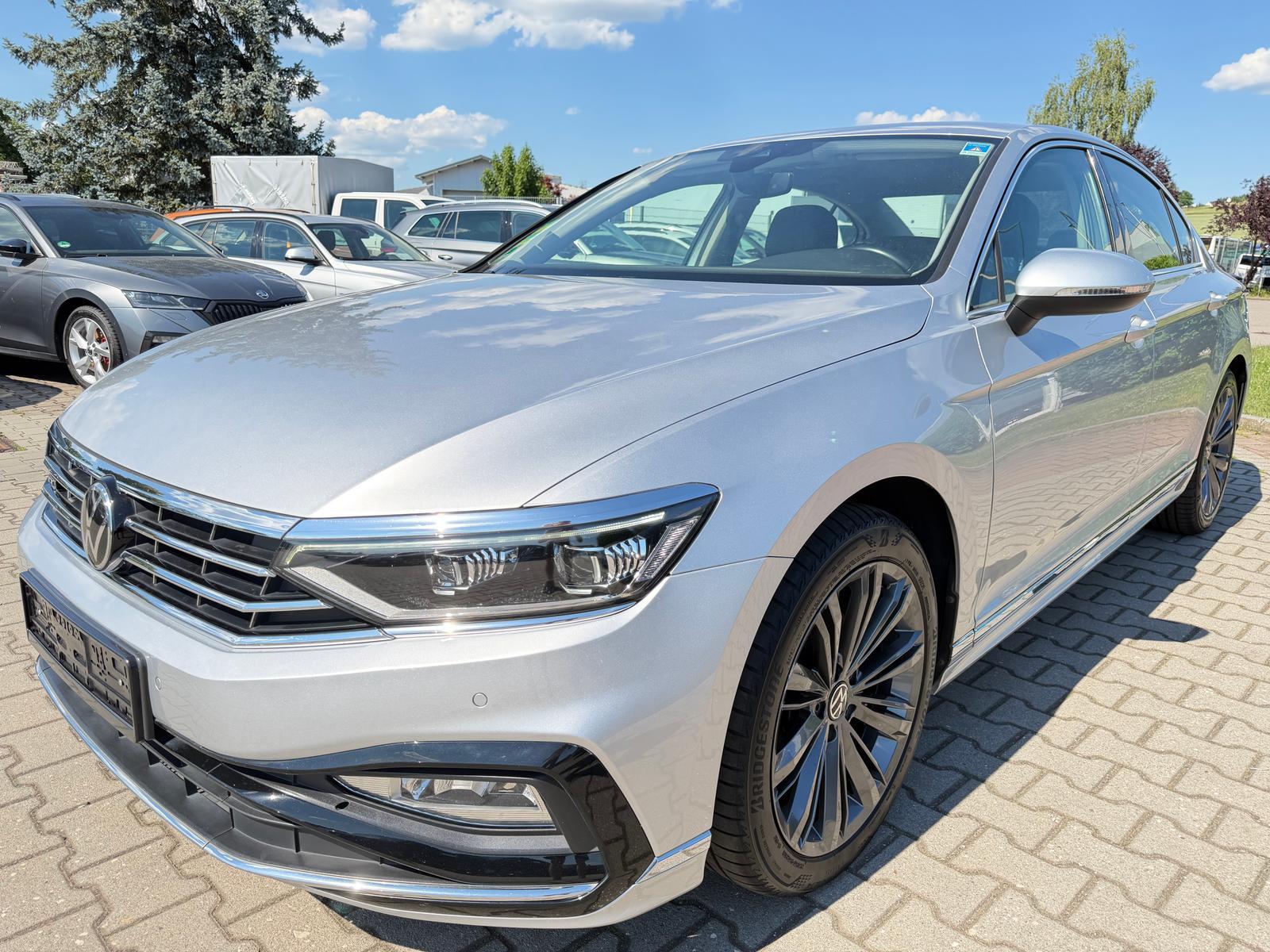 Volkswagen Passat Lim 2.0TDI Elegance R-Line Navi Kamera