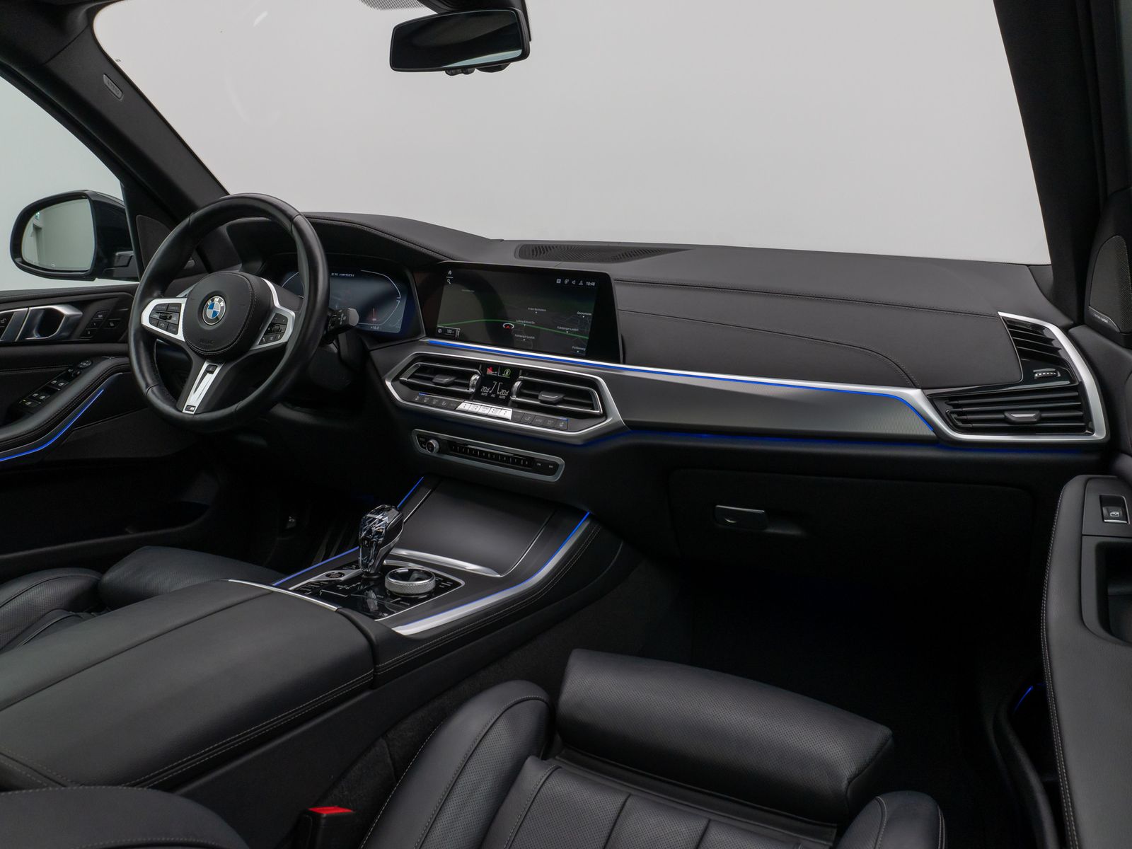 Fahrzeugabbildung BMW X5 M50i Panorama 360° Laser HUD H/K Individual