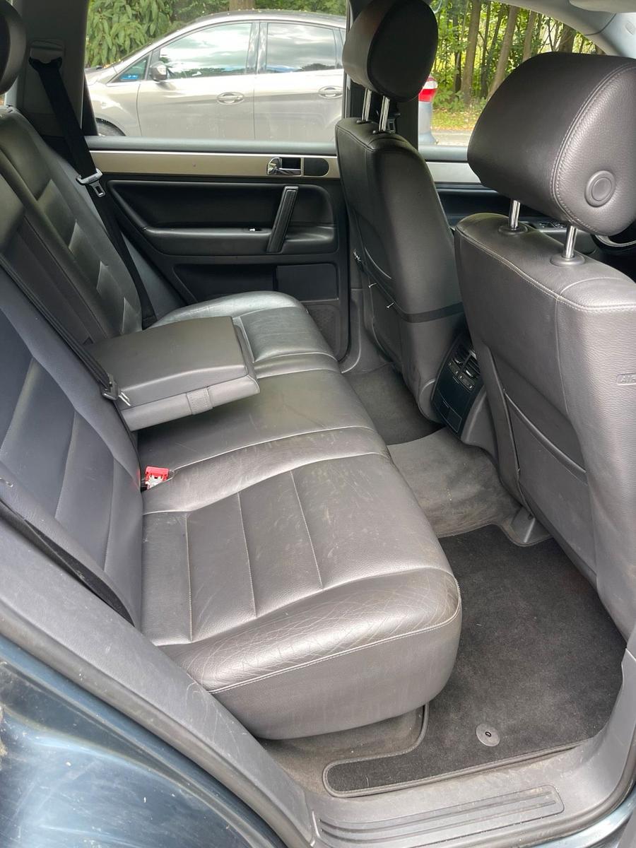 Volkswagen Touareg 2006 — photo 13