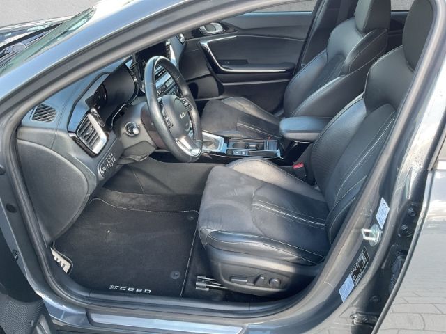 Fahrzeugabbildung Kia XCeed XCEED BLACK XDITION *NAVI* *SITZHEIZUNG* *