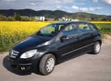 Mercedes-Benz B 170 - - schwarze Mercedes-Benz B 170