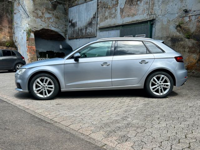 AUDI A3 Sportback 35 TFSI basis*Xenon*TÜV AU neu*