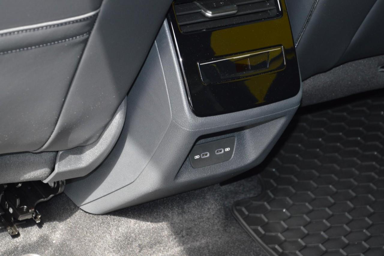 Volkswagen ID.7 Tourer Pro HUD / KAMERA / GJR / IQ-Light