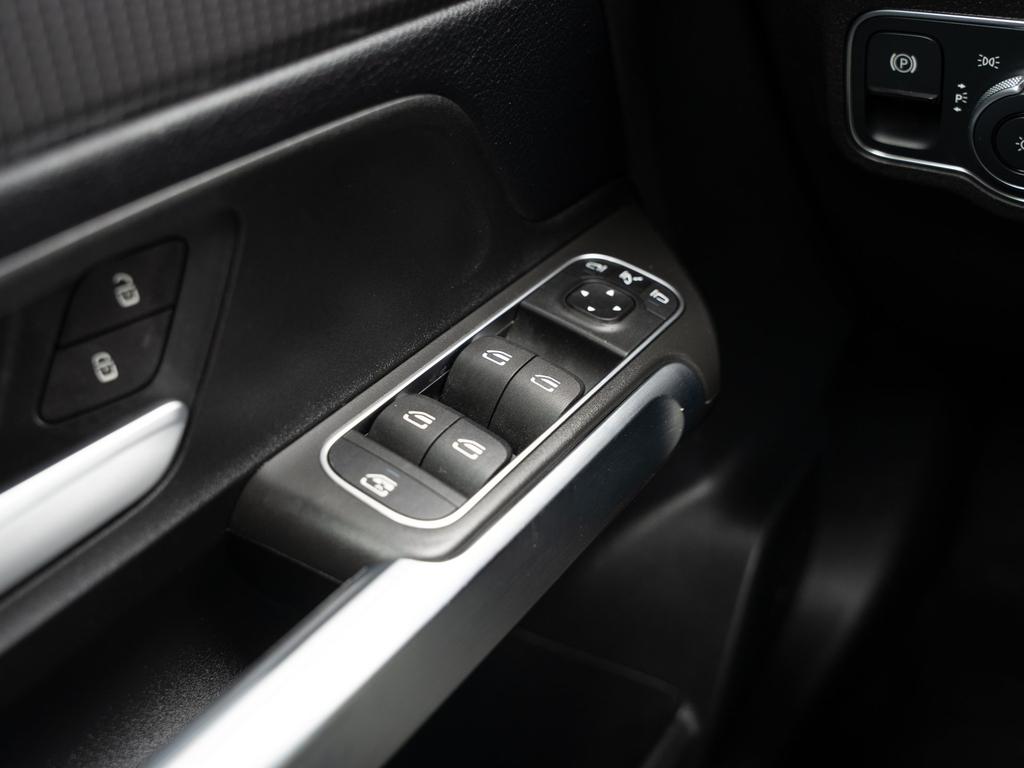 Mercedes-Benz GLB 250