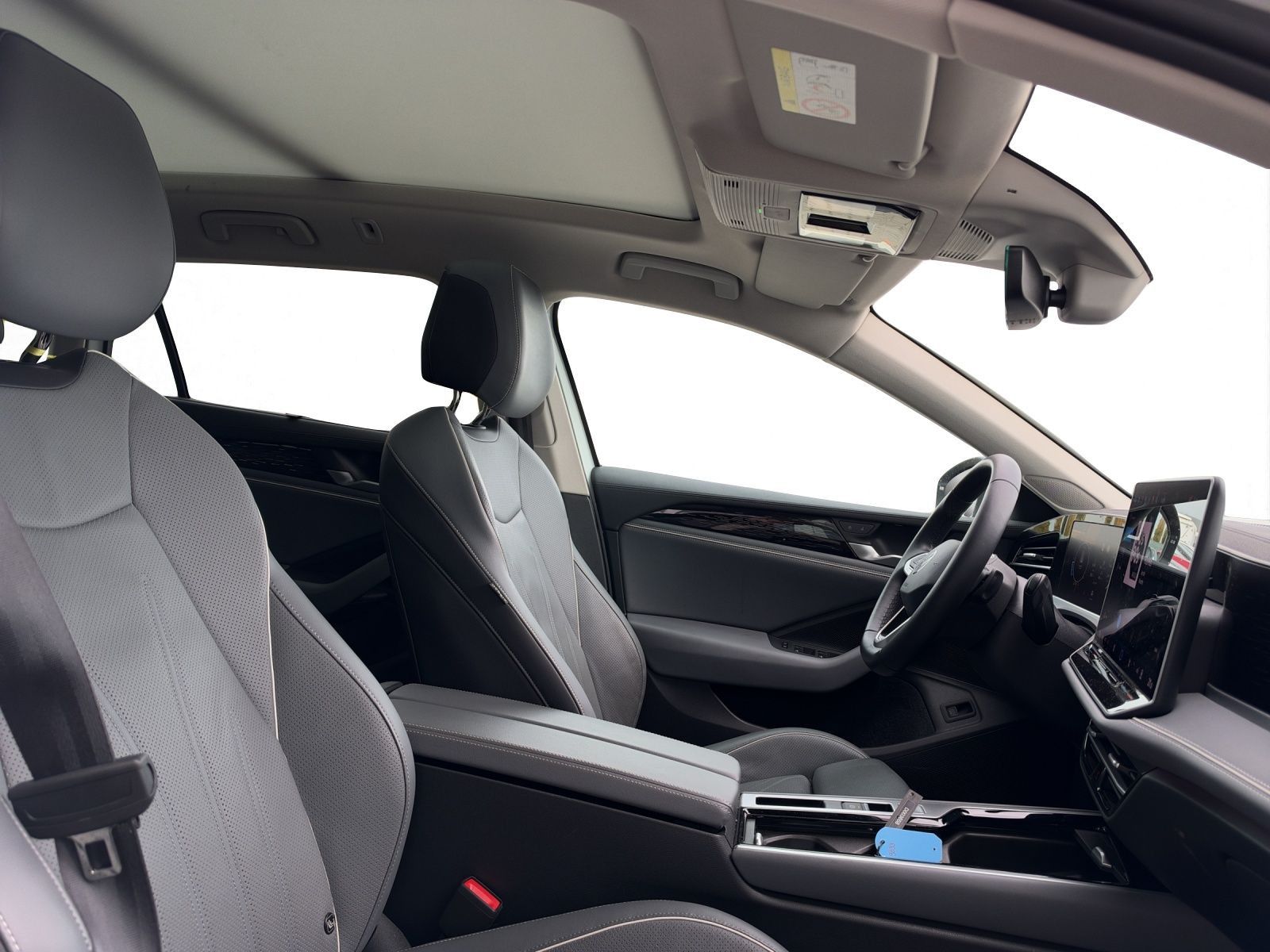 Volkswagen Passat Variant - Bild 6