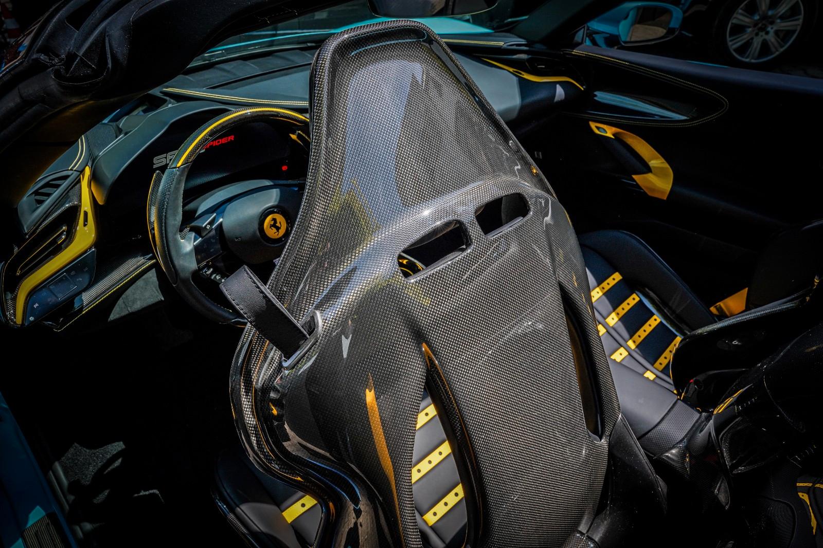 Ferrari SF90 Spider/LIFT/Azzuro La Plata