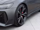 Audi RS6 Keramik/305/RS-Essential+Dynamic+Laser+22" - Audi RS6: Automatik