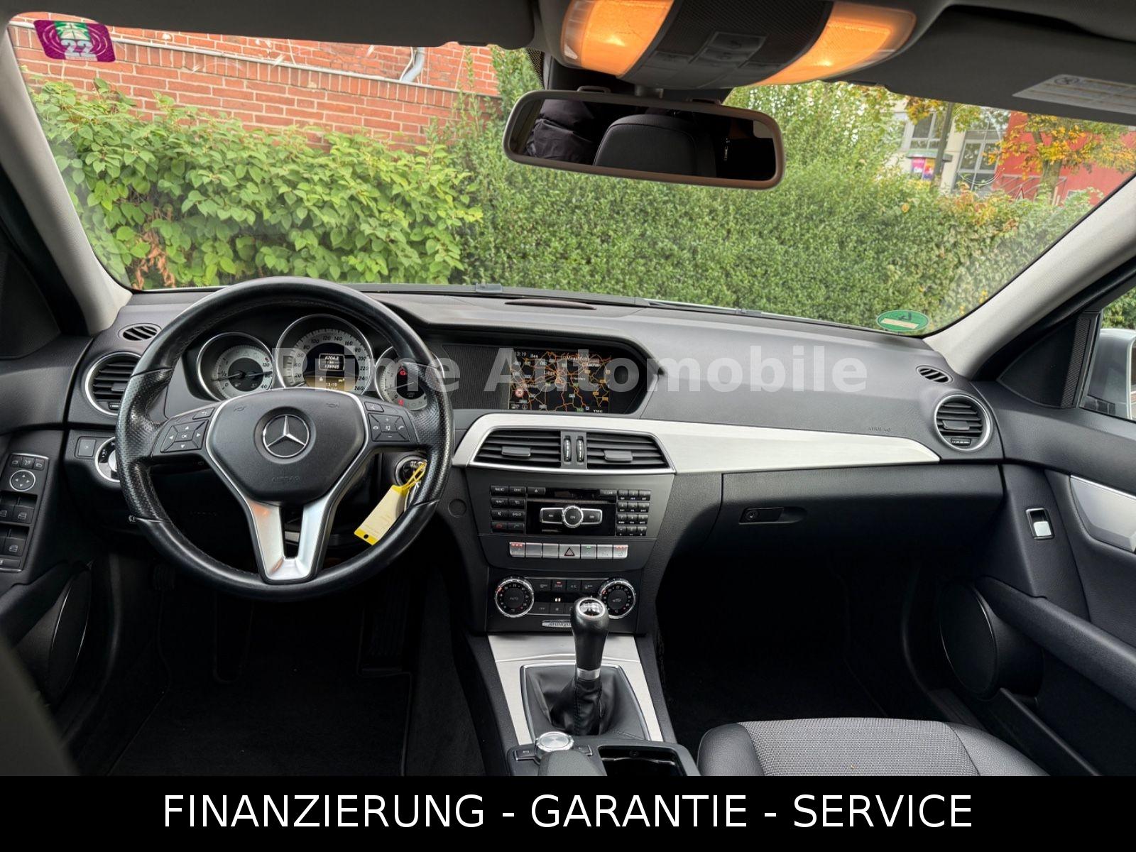 Mercedes-Benz C180 2011 — photo 13