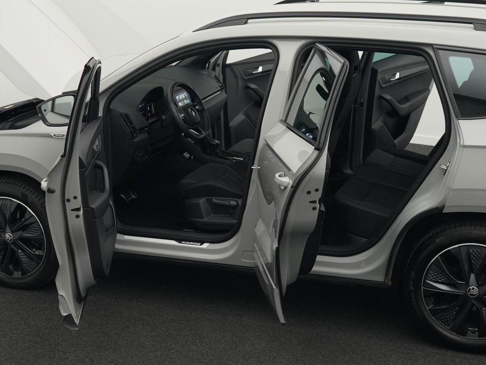 Skoda Karoq Sportline 2.0 TSI 4x4 DSG*AHK*R-KAM*LED*18
