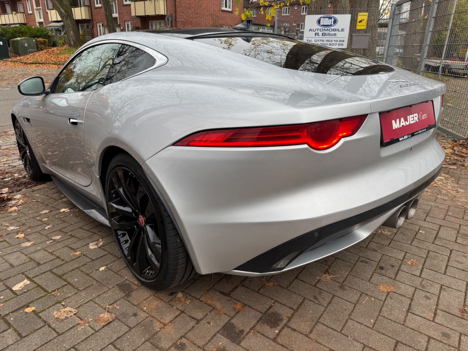 Fahrzeugabbildung Jaguar F-Type*PANO*CAM*XENON*MEMORY*LEDER