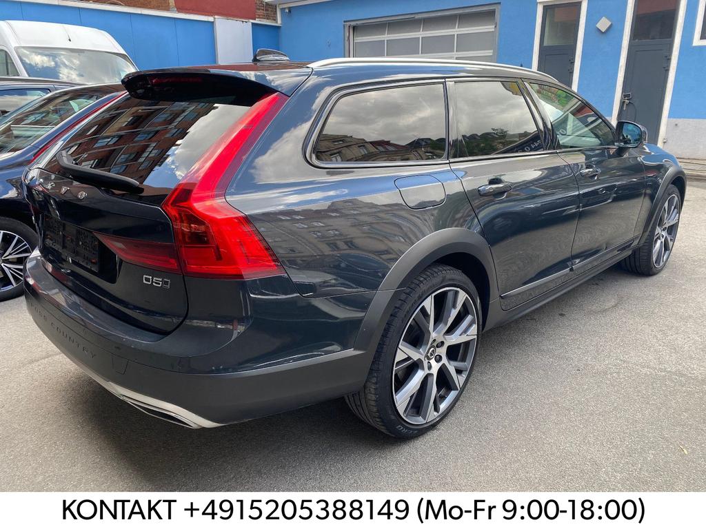 Volvo V90 Cross Country