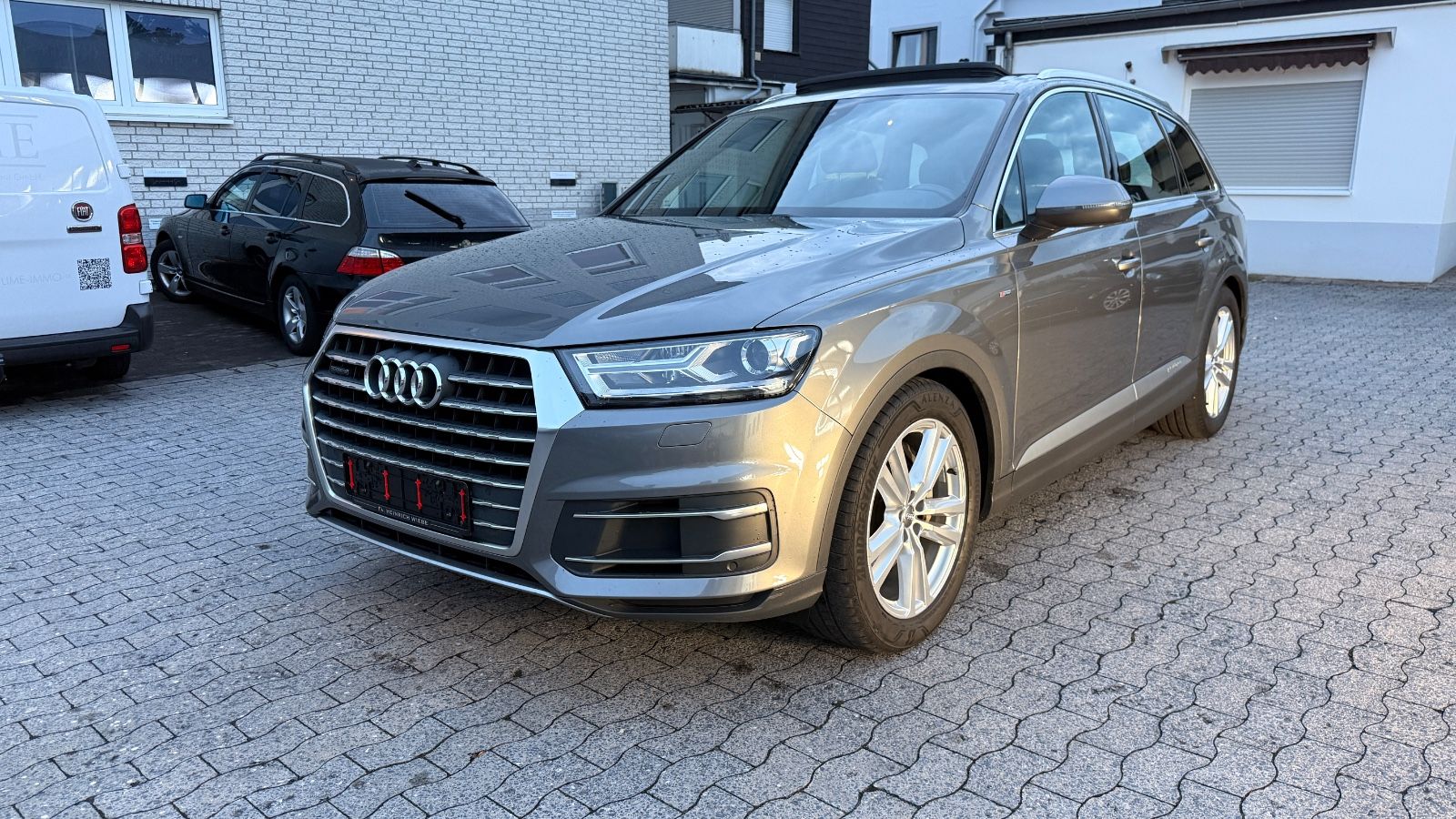 Audi Q7 - 1
