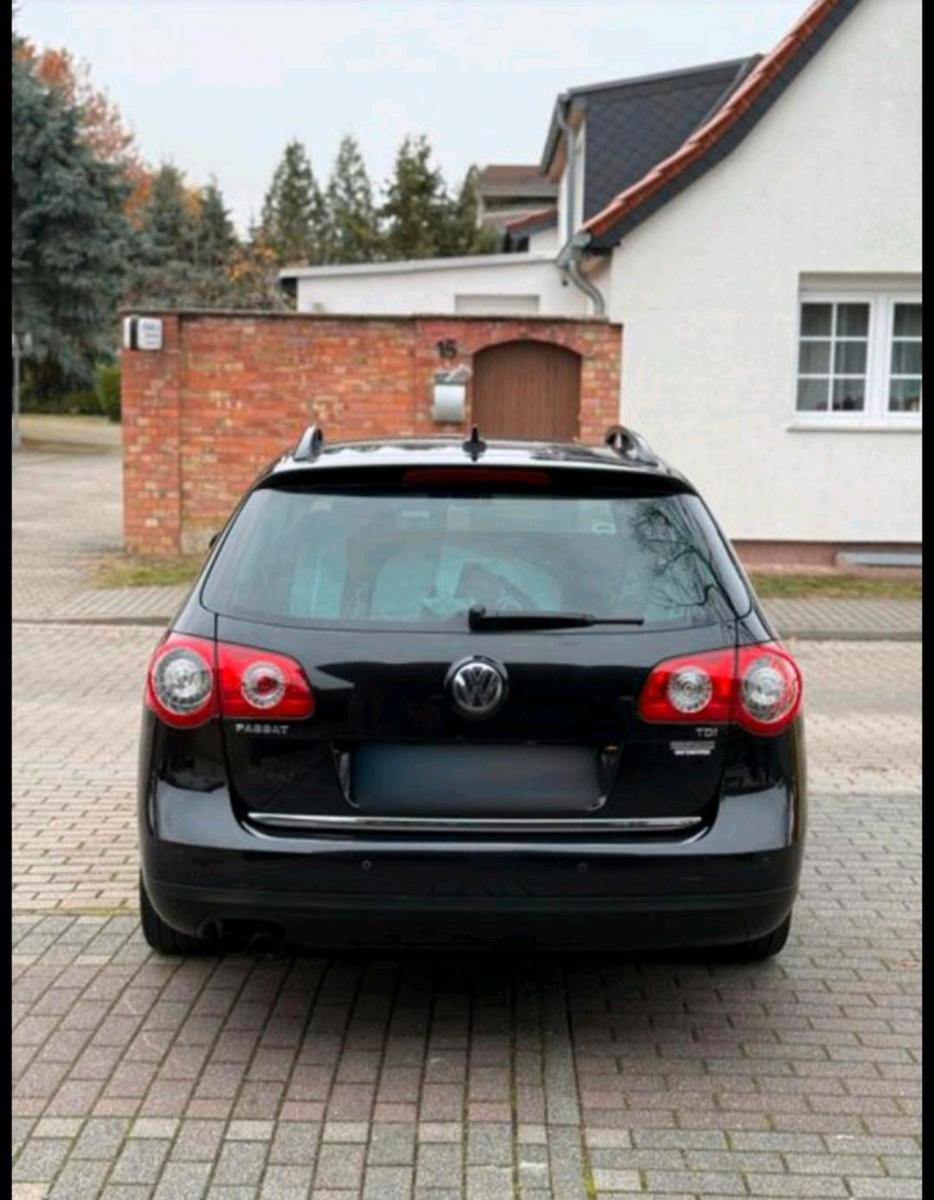 Volkswagen Passat 2010 — photo 11