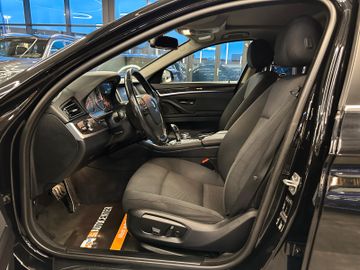 MYAUTOCENTER – Gebraucht- und Jahreswagen mit Werkstattservice in Pfaffenhofen BMW Limousine 520 d *BiXenon*Navi*Schiebedach*