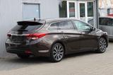 Hyundai i40 cw blue Premium Automatik+Leder+Navi+Xenon - Hyundai i40 mit Diesel-Antrieb: Kombi, Automatik