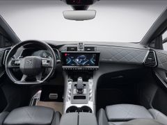 Fahrzeugabbildung DS Automobiles DS 7 1.6 E-Tense 225 Grand Chic Leder & Kamera