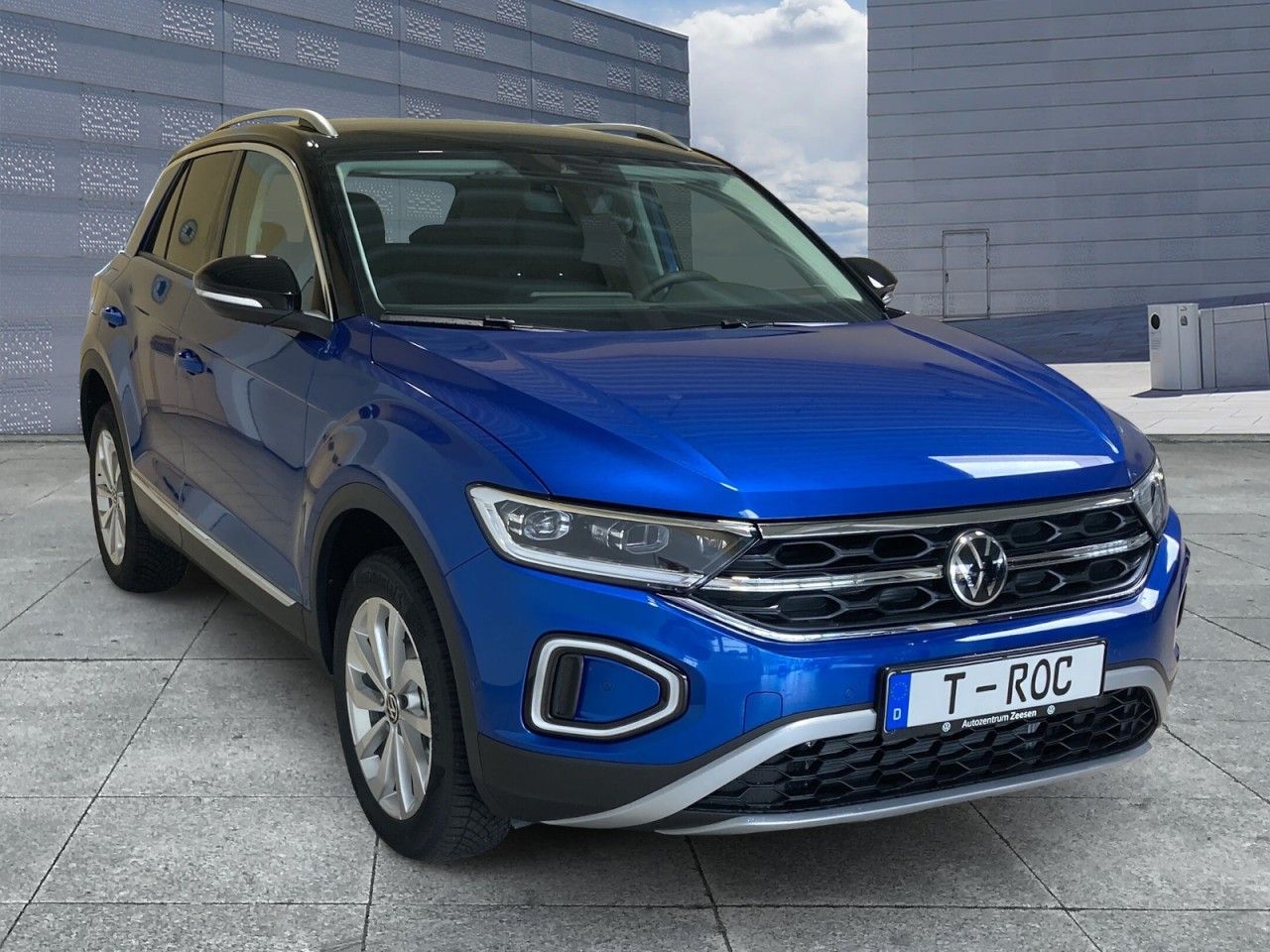 Volkswagen T-Roc 1.5 TSI Style OPF DSG SHZ LWS MAL EPH USB foto 2