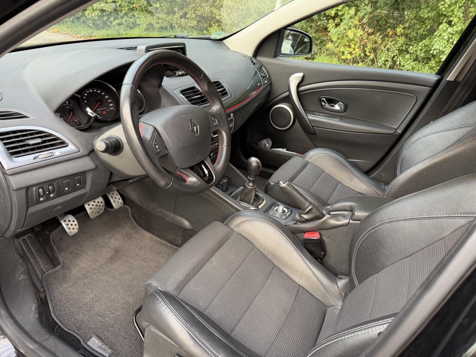 Renault Megane 2013 — photo 7