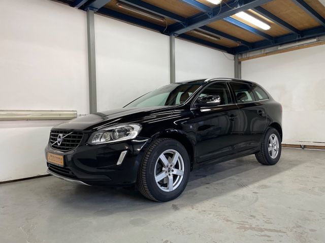 Volvo XC60 D5 AWD Ocean Race NAVI XENON LEDER