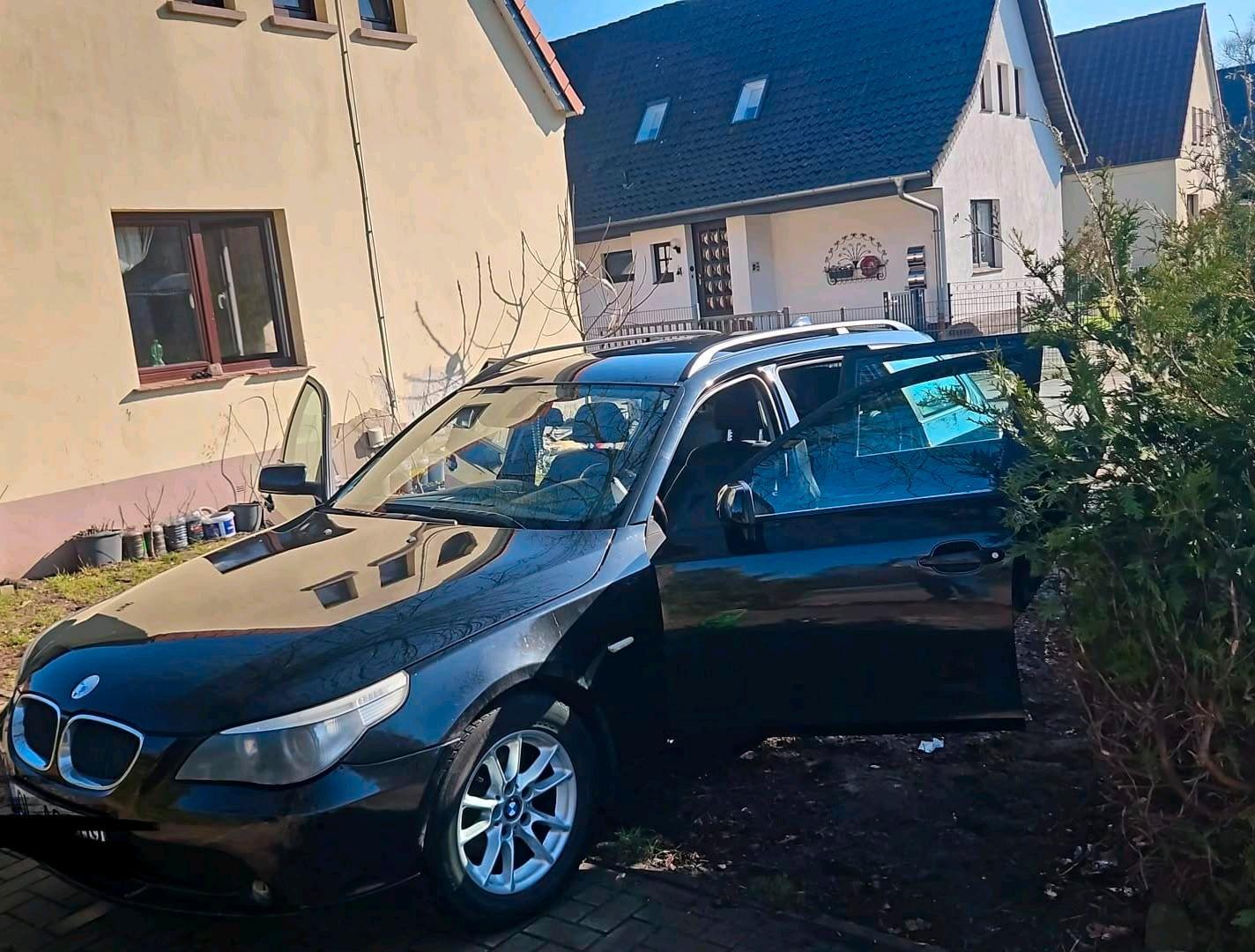 BMW 520 2004 — photo 11