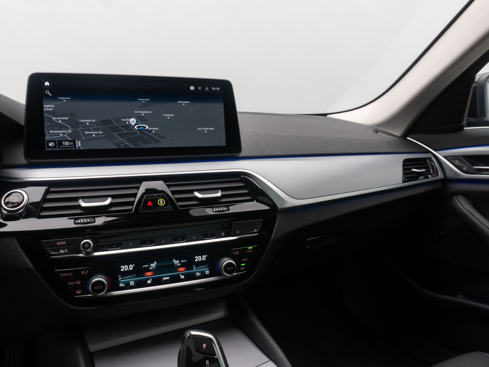 Fahrzeugabbildung BMW 520d ACC 360&deg;HUD DAB Panorama 4xKlima Komfort