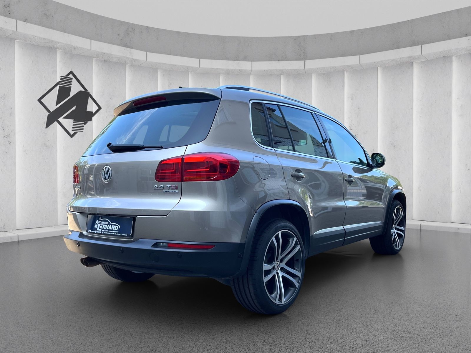Fahrzeugabbildung Volkswagen Tiguan Sport & Style**4Motion**DSG**Leder**TOP**