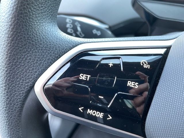 ID.4 Pure Navi LED Apple CarPlay Android Auto Kl