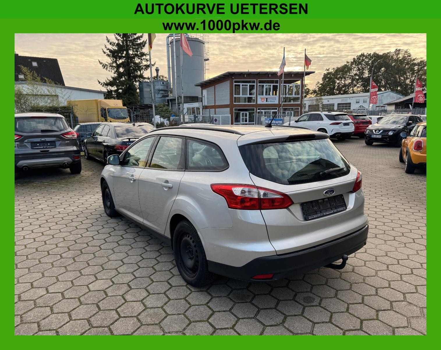 Ford Focus 2011 — photo 7