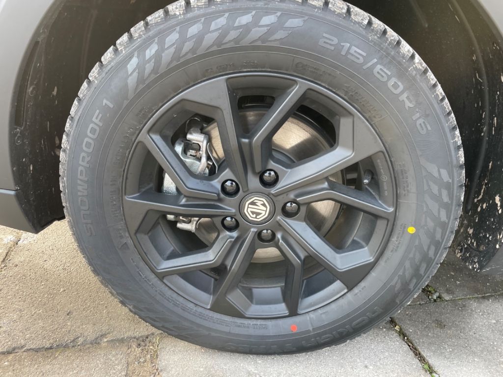 MG ZS
