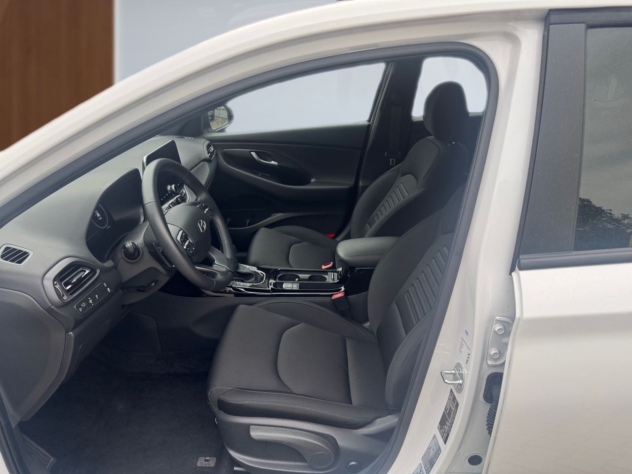 Fahrzeugabbildung Hyundai i30 ADVANTAGE LED*SHZ*LHZ*NAVI*2Z-KLI*
