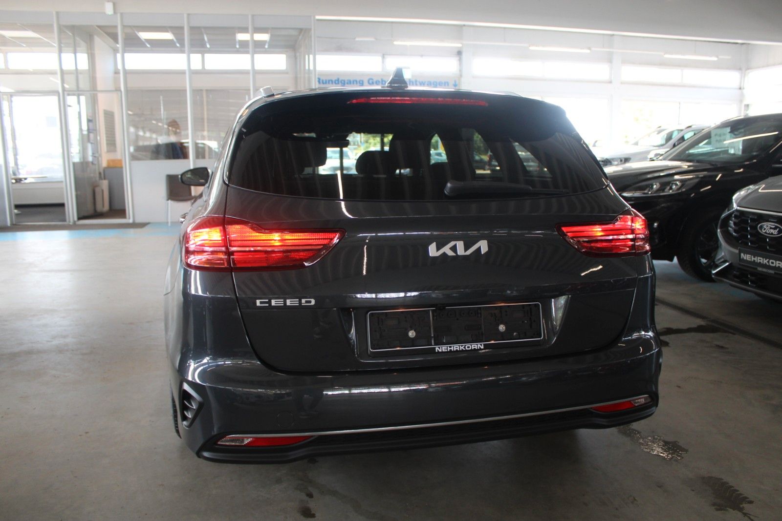 Fahrzeugabbildung Kia cee'd SW 1,5T Prestige Aut. SHZ LHZ ACC CAM uvm.