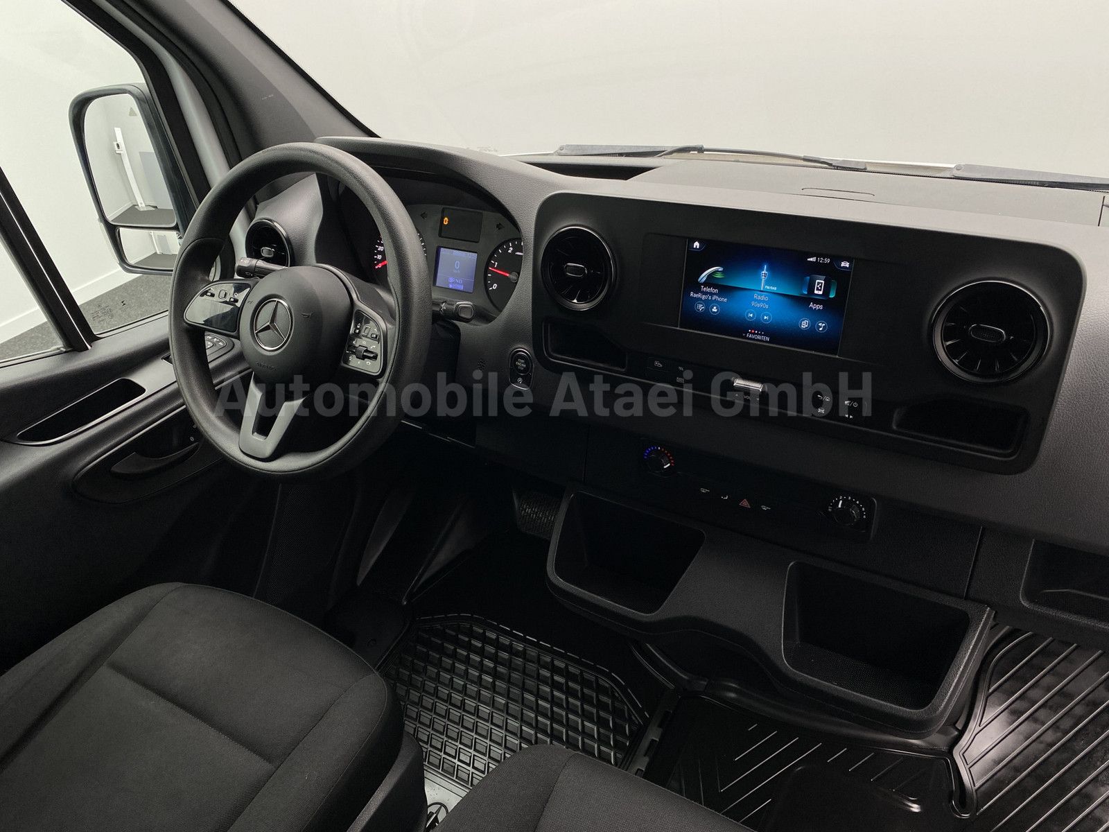 Fahrzeugabbildung Mercedes-Benz Sprinter 214 Tourer Automat Rollstuhl-Rampe(1466
