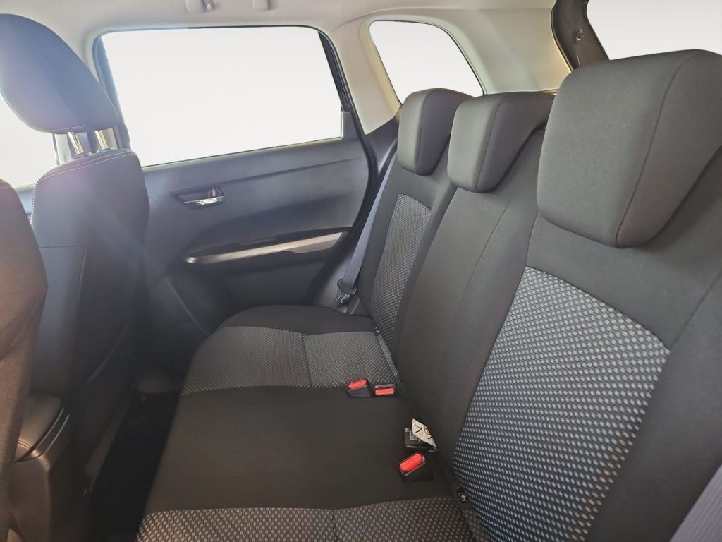Fahrzeugabbildung Suzuki Vitara 1.4 Allrad Comfort Navigation LED Scheinw