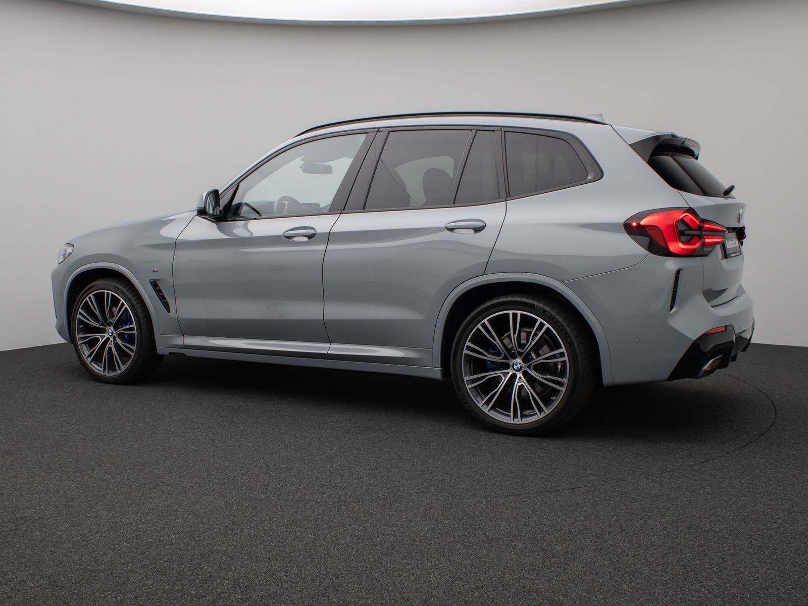 Fahrzeugabbildung BMW X3 xD30d M Sport Panorama Laser 360°HUD DAB HiFi