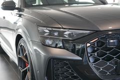 AUDI RSQ8 performance | RS-Dynamik+ | Pano | 305 km/h AUDI RSQ8 performance | RS-Dynamik+ | Pano | 305 km/h