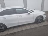 Mercedes-Benz Privatverkauf Mercedes A Kl. 180 D weiß 20... - : Privatverkauf