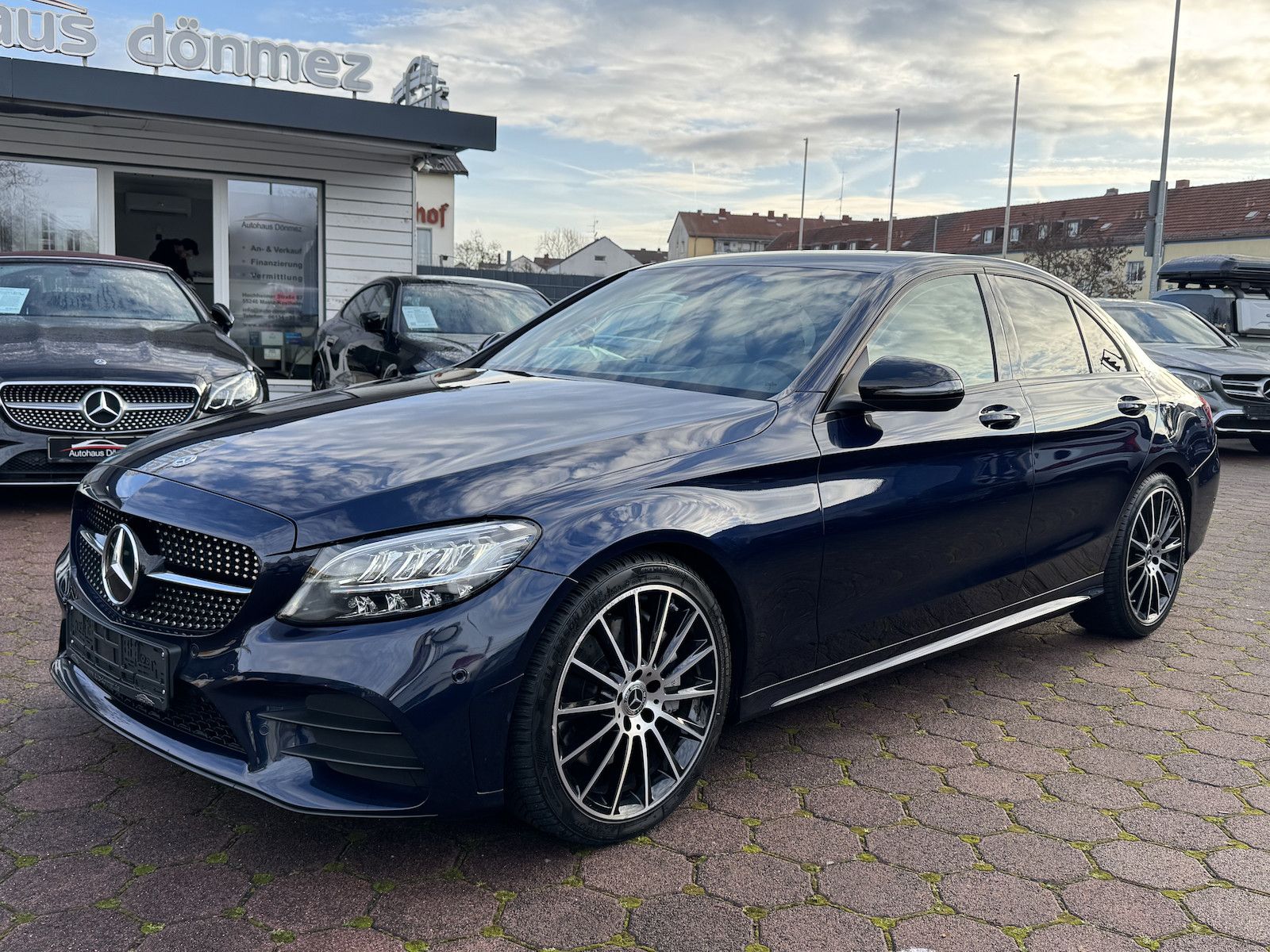 MERCEDES-BENZ C 300 AMG Line NIGHT PAKET AMBIENTE LED RFKA 19