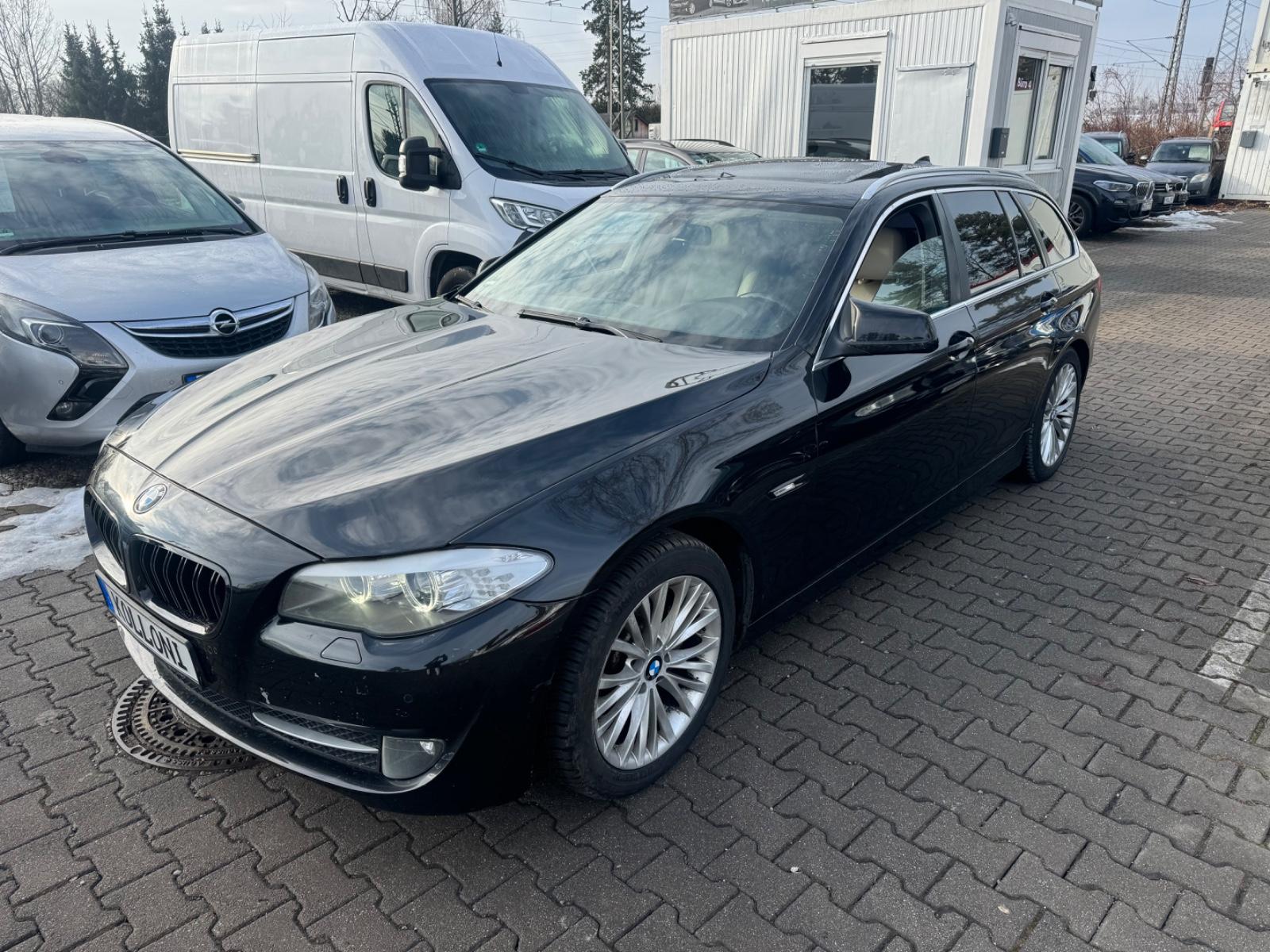 BMW 520 5 Touring 520 d Vollausstattung Pano
