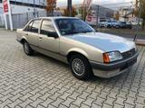 Opel Rekord - scheckheftgepflegte Opel Rekord
