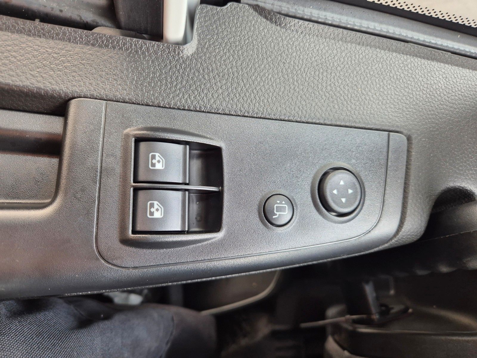 Fahrzeugabbildung Iveco Eurocargo ML80E21 Meiller 2x AHK 3 Sitze Klima