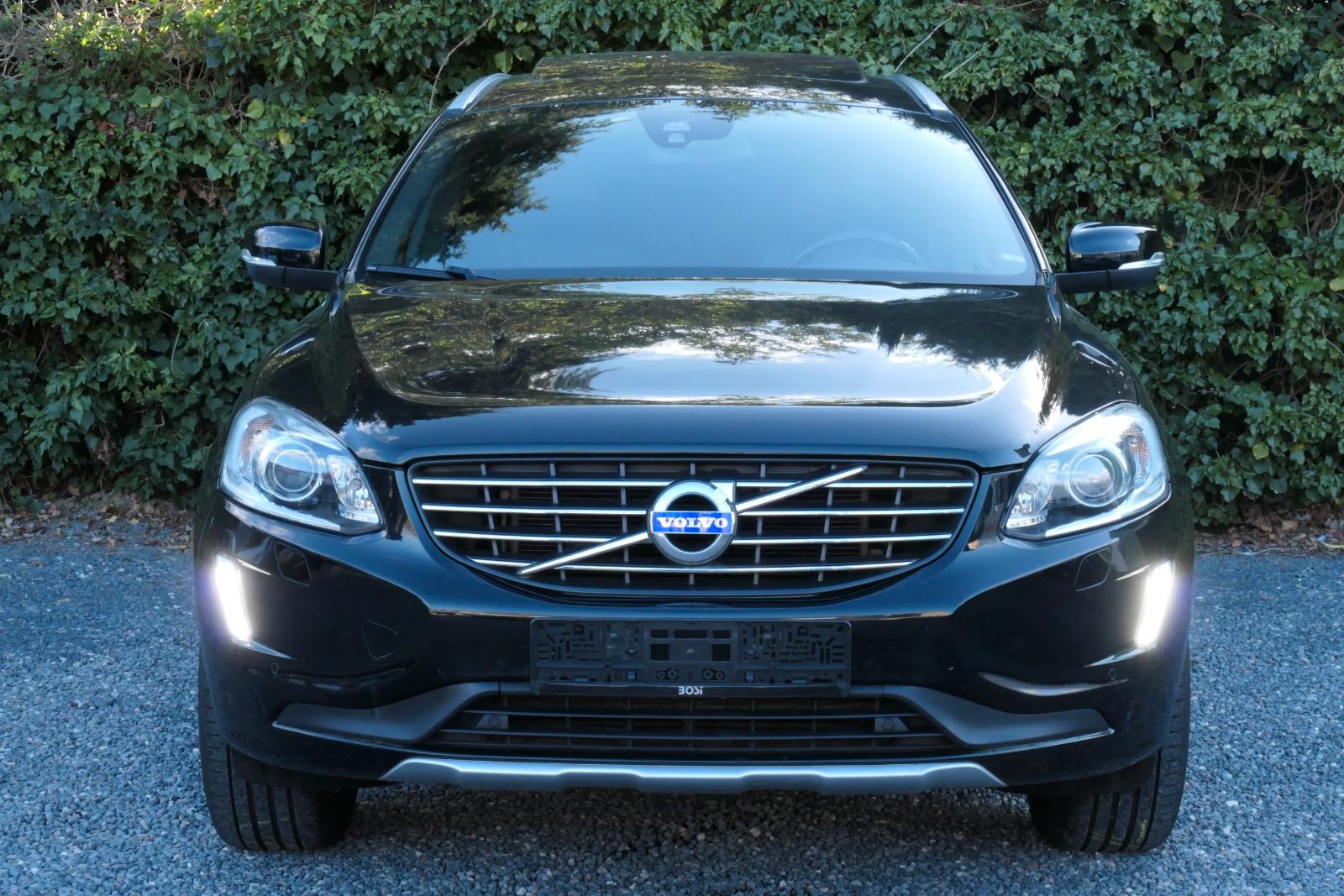 Volvo XC60 D5 AWD Summum*NAVI*PANO*Kamera*Memory-Sitze
