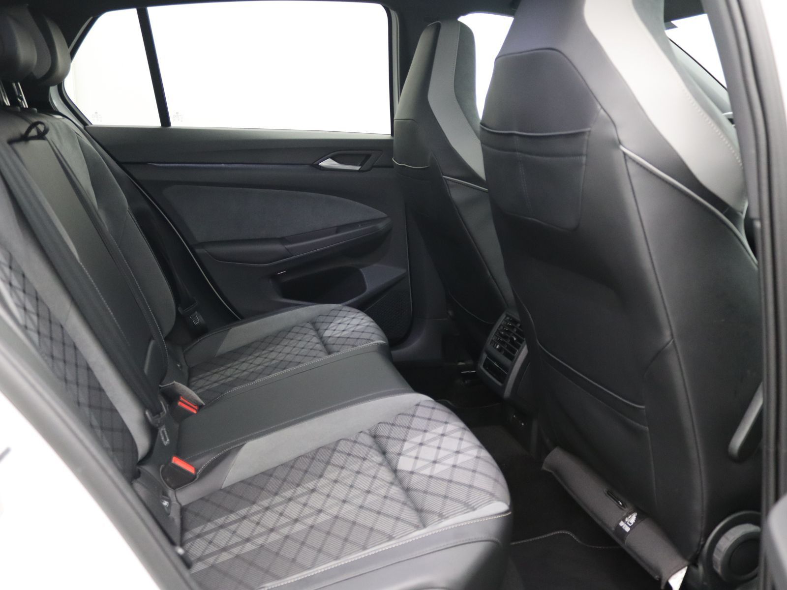 Volkswagen Golf - Bild 11