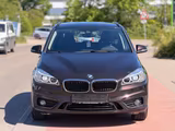 BMW 220 2 Active Tourer 220 i Advantage - BMW 2er Reihe mit Benzin-Antrieb: Limousine, Automatik