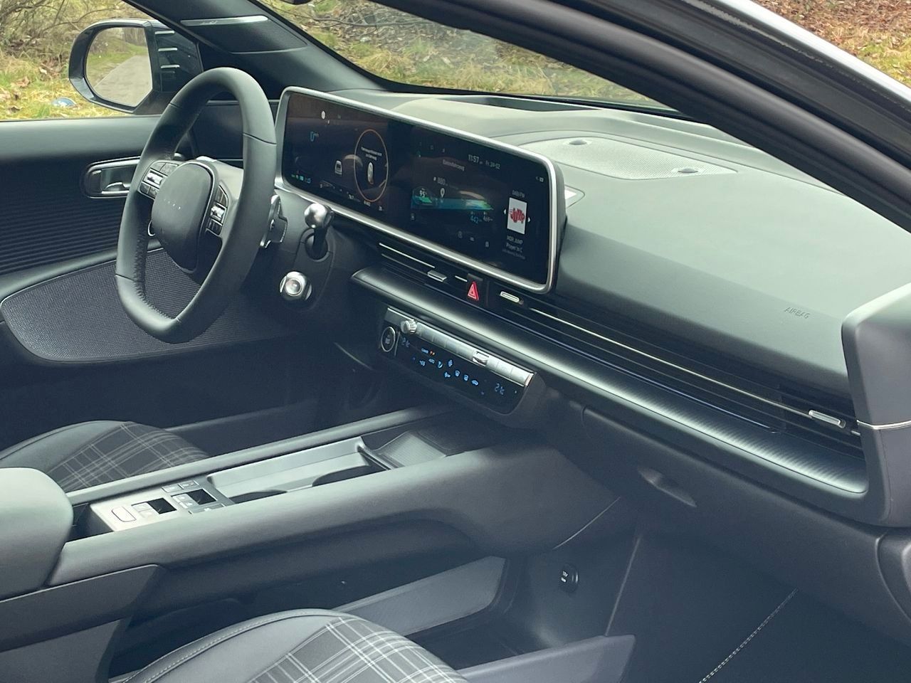 Fahrzeugabbildung Hyundai IONIQ 6 Ioniq 6 First Edition 4WD *MIETKAUF