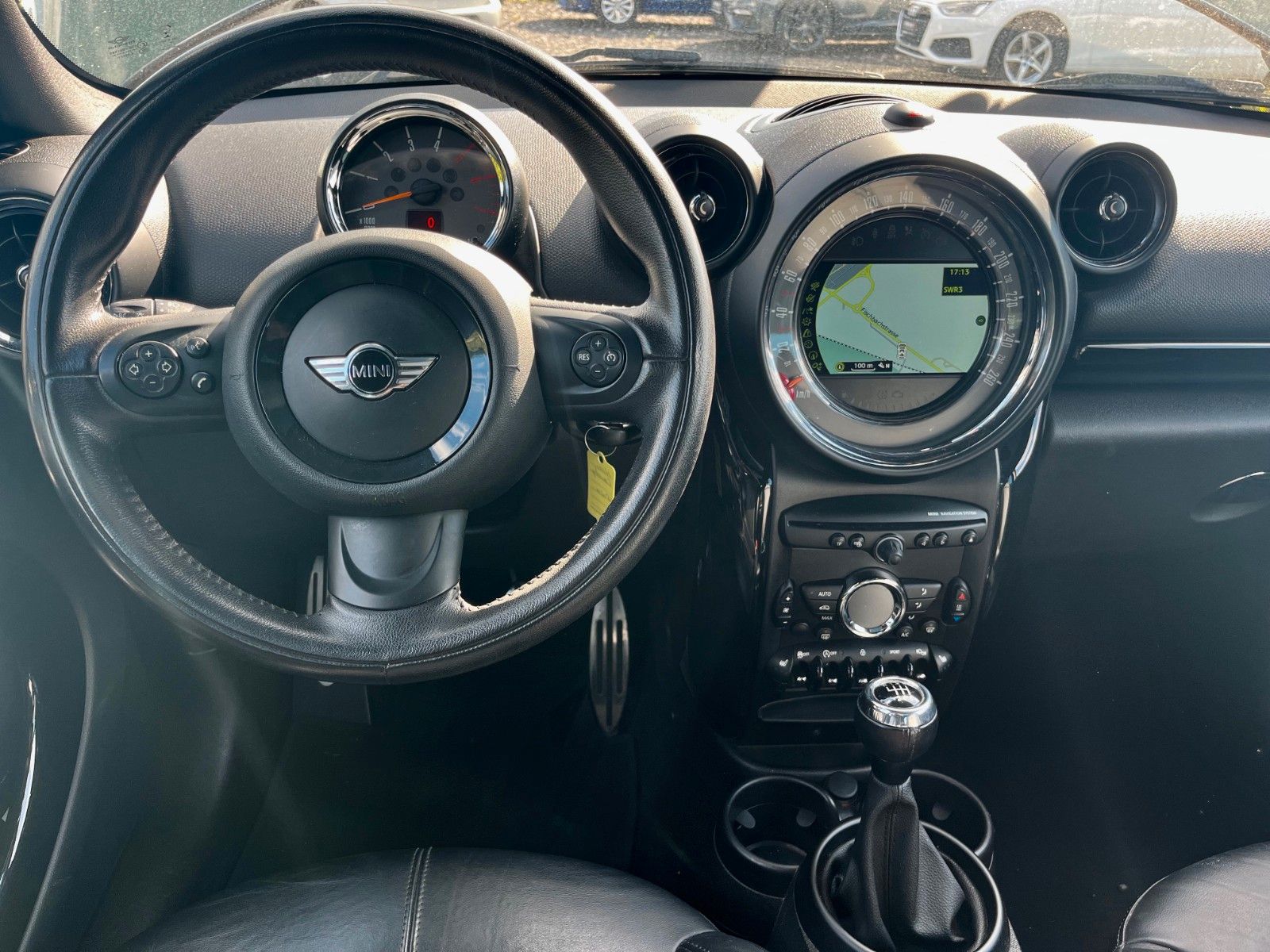 Fahrzeugabbildung MINI Cooper SD Countryman All4 Navi Leder Xenon SPORT